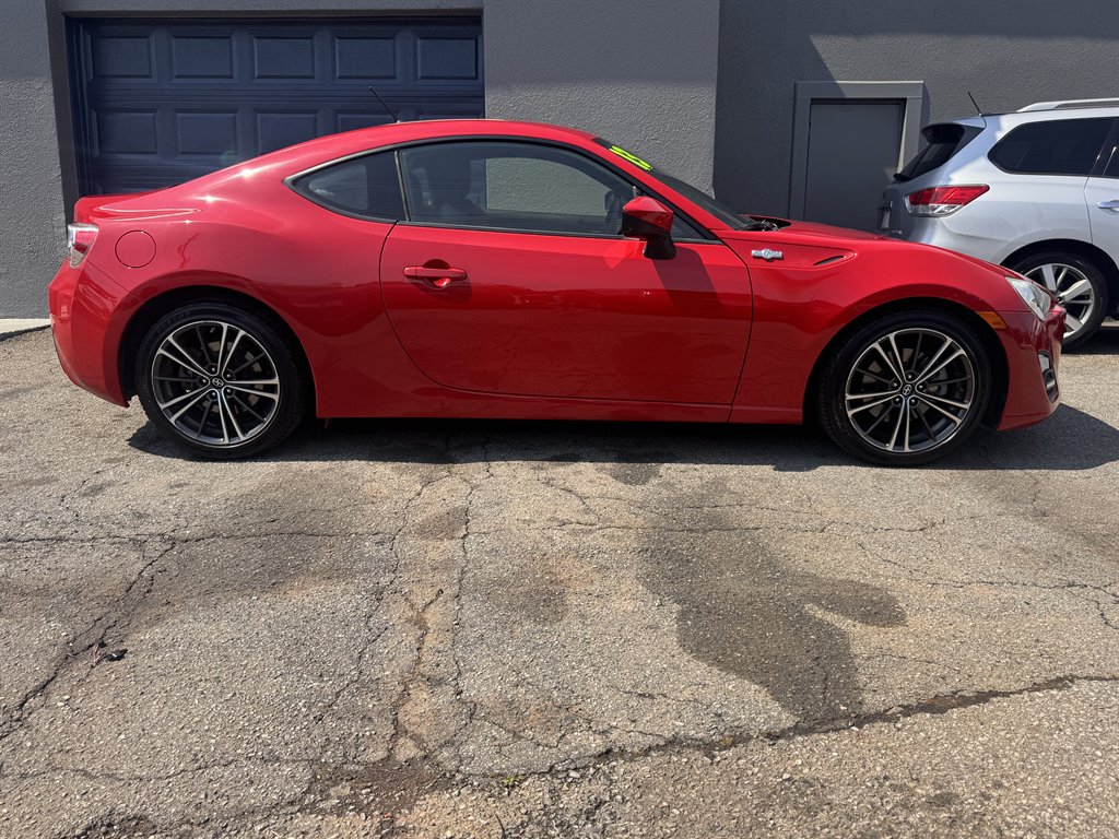 2013 Scion FR-S 10 Series - Photo 6