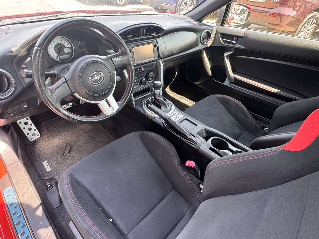2013 Scion FR-S 10 Series - Photo 8